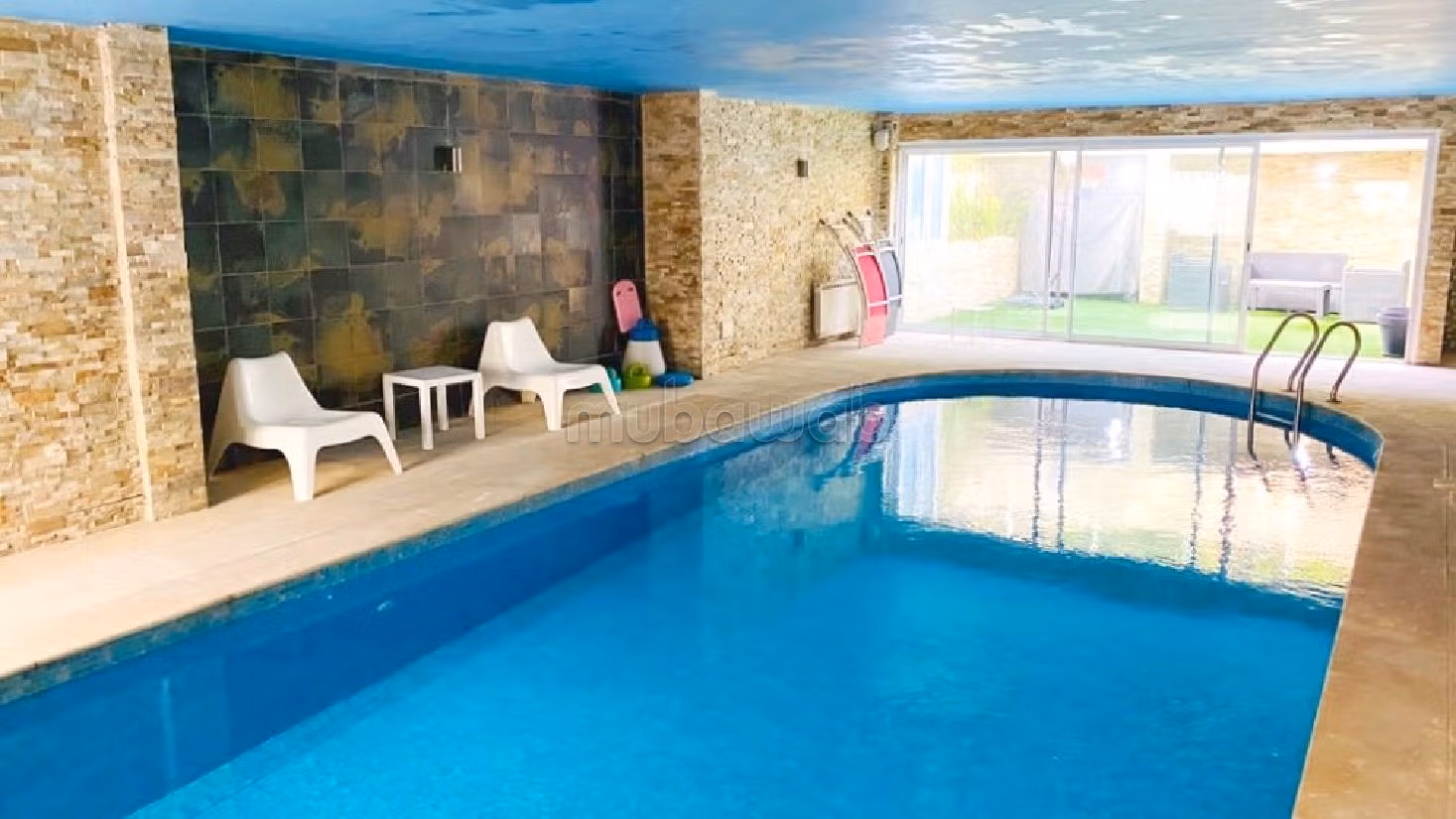 منزل فخم للبيع ب لونشون حي الهناء. 4 غرف ممتازة