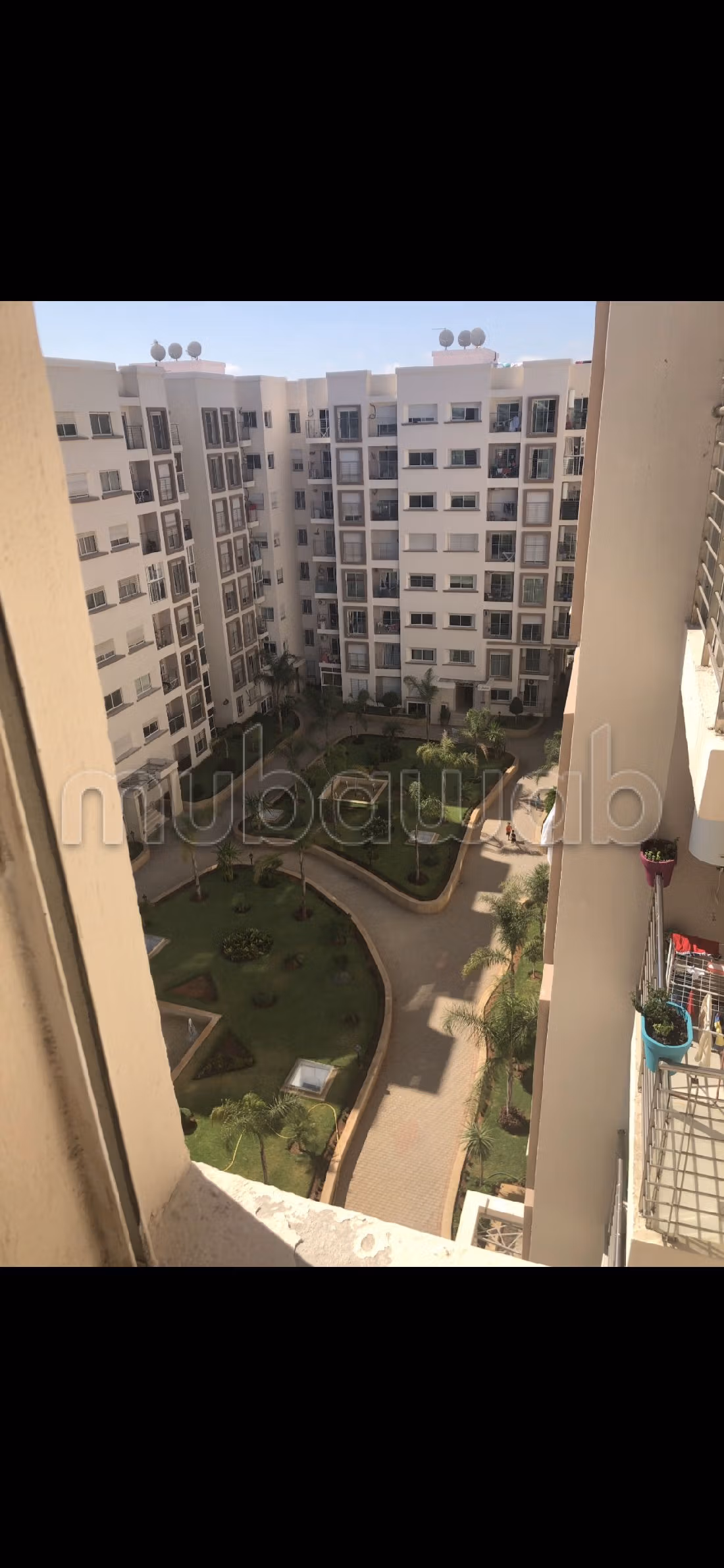 Vente d'un bel appartement à Quartier Bachkou. 5 grandes pièces. Meublé — 3