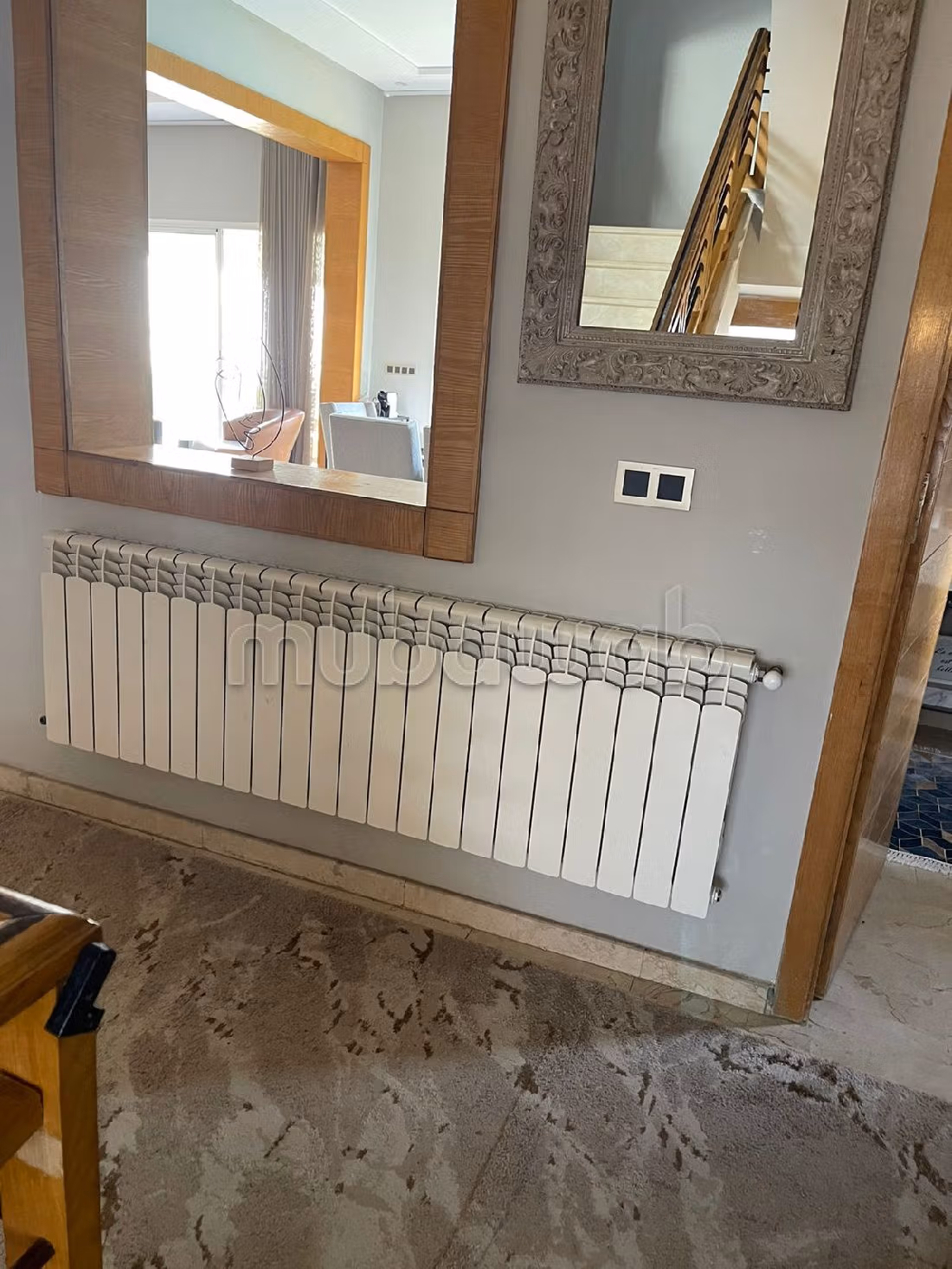 Beautiful villa for rent in Bouskoura Ville. 4 beautiful rooms. Well equipped kitchen. 