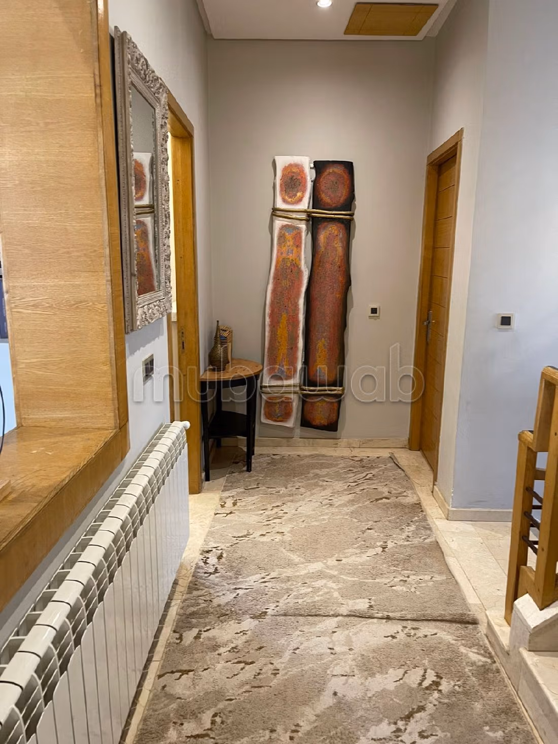 Beautiful villa for rent in Bouskoura Ville. 4 beautiful rooms. Well equipped kitchen. 