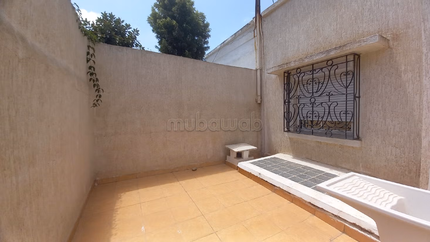 Eccezionale casa di lusso in affitto a Oasis. 4 camere da letto. Giardino e terrazzo. 