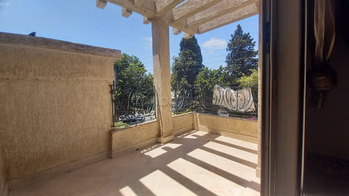 Eccezionale casa di lusso in affitto a Oasis. 4 camere da letto. Giardino e terrazzo. 