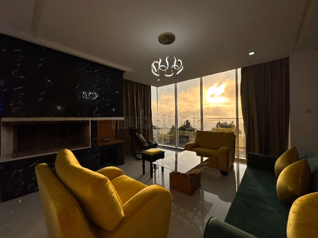 Maison de luxe à vendre à Rmilat. 5 grandes pièces. Bien meublé.