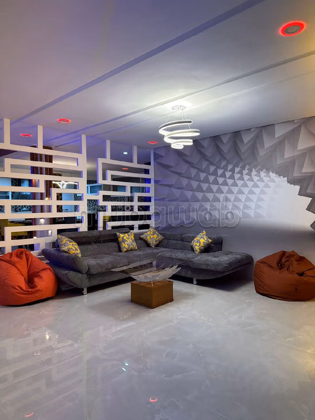 Maison de luxe à vendre à Rmilat. 5 grandes pièces. Bien meublé.
