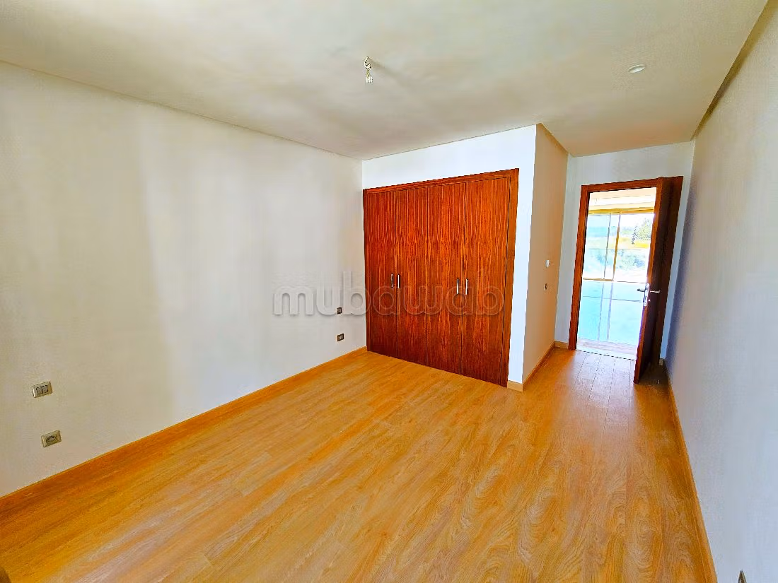 Apartment for rent in Souissi. Dimension 75 m². Fully furnished. 