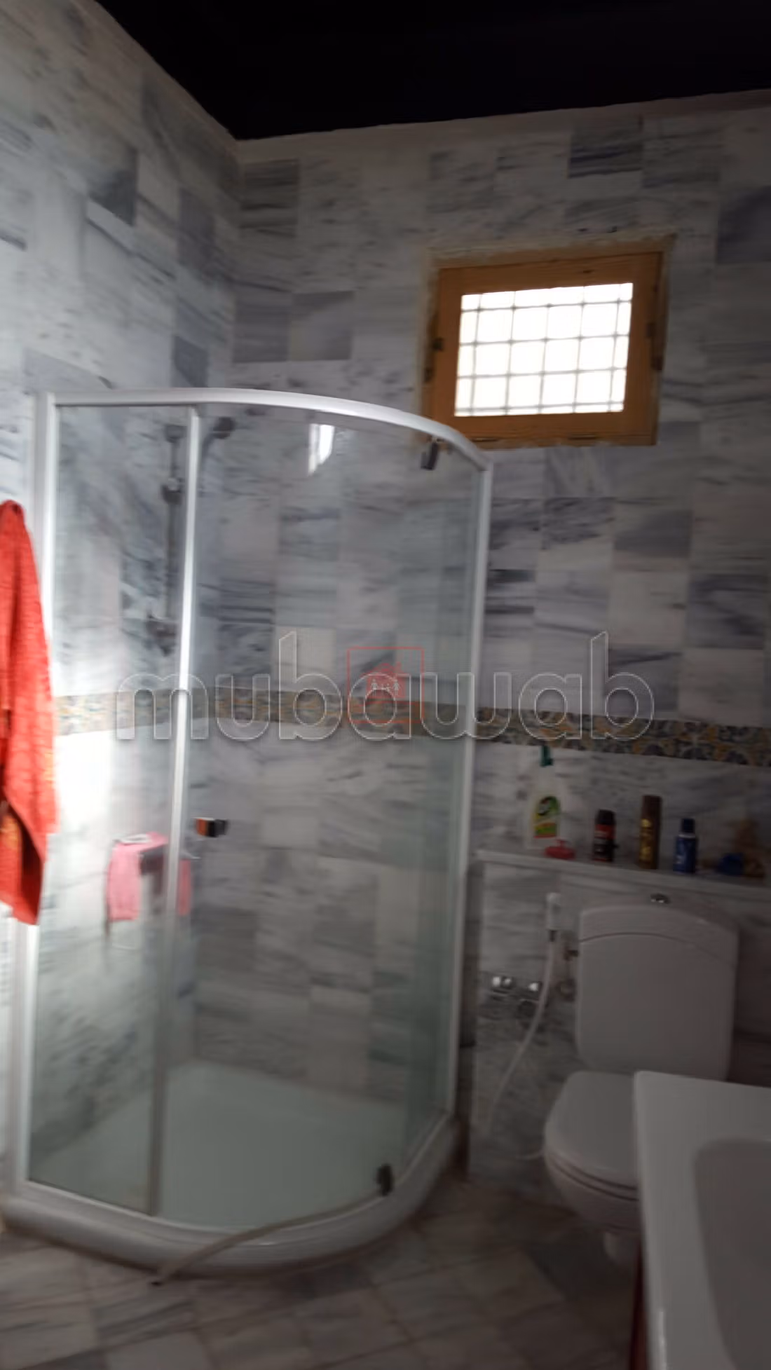 Splendida casa in affitto. Superficie totale 800 m². Cucina equipaggiata. 