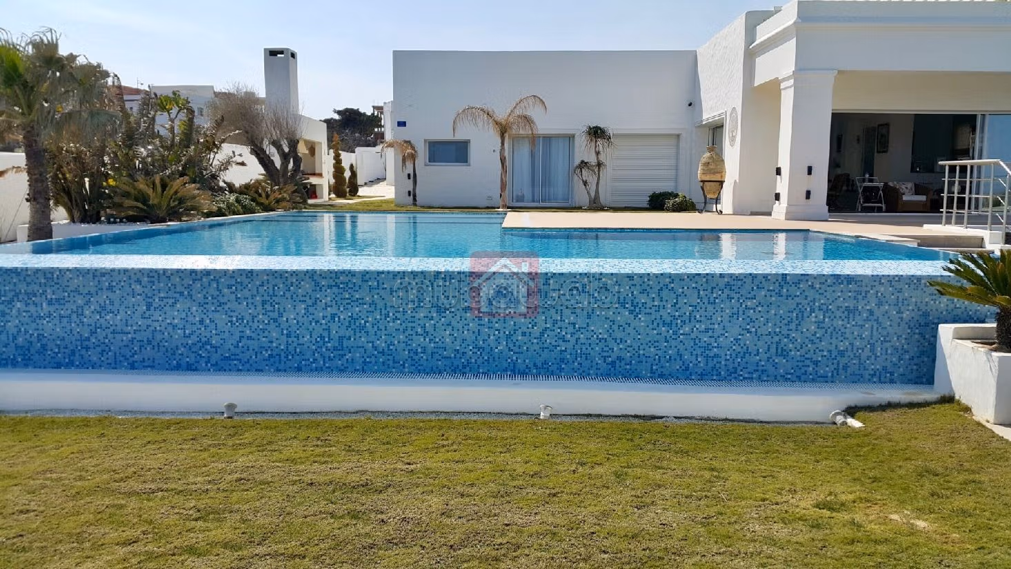 À louer Une Maison d’Hôte Pieds Dans l’Eau à Sounine