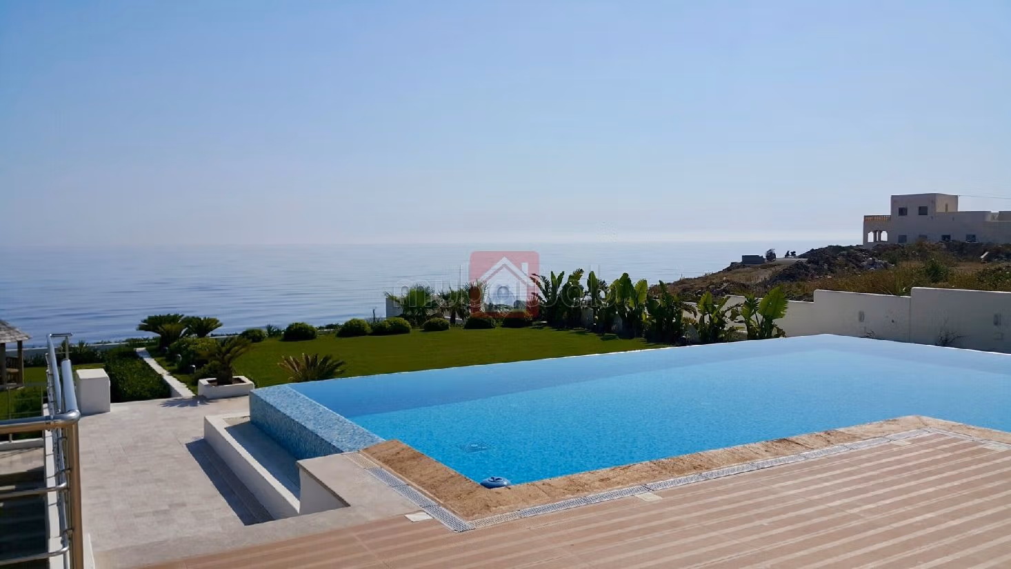À louer Une Maison d’Hôte Pieds Dans l’Eau à Sounine