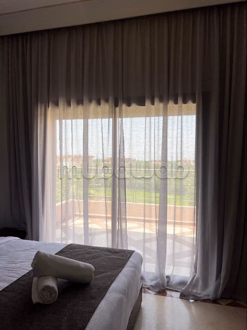 Magnifique villa à louer pour vos vacances à Route de l'Ourika. 6 pièces confortables. Cheminée et concierge