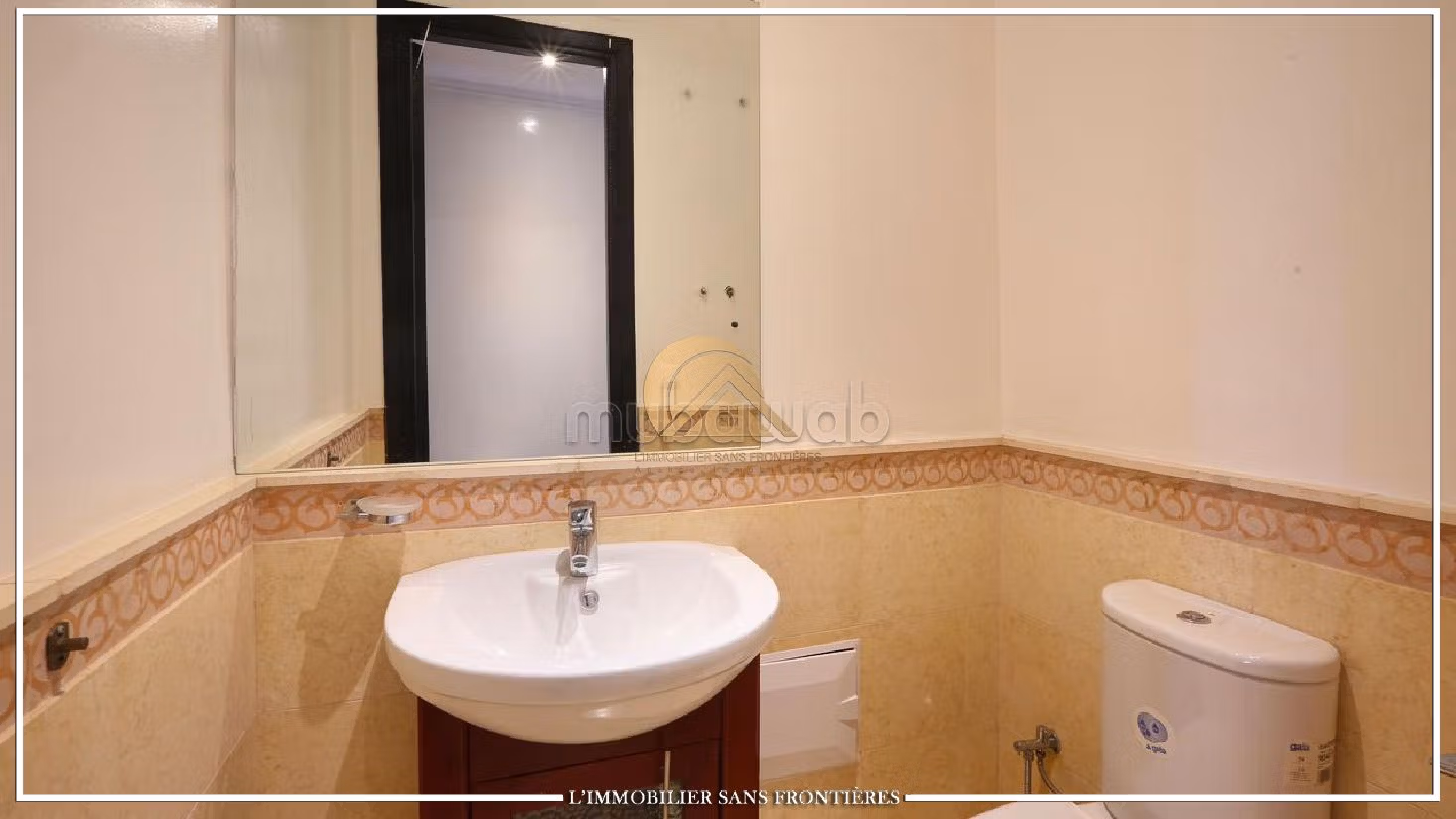 Appartement vide à vendre, vue sur piscine, Agdal