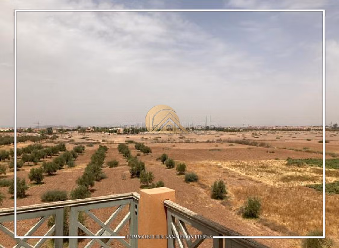 Appartement vide à vendre, vue sur piscine, Agdal