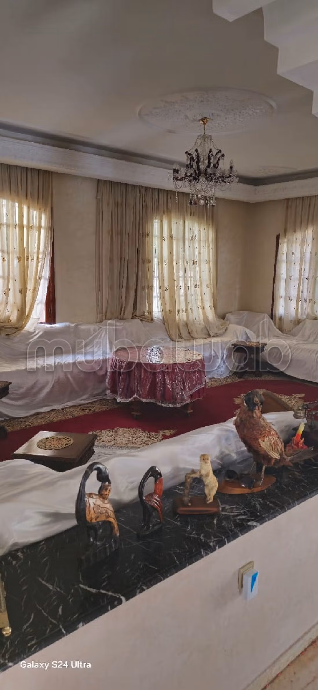 Esplendida villa en venta en Monica. 5 dormitorios. Salón tradicional, antena parabólica general. 
