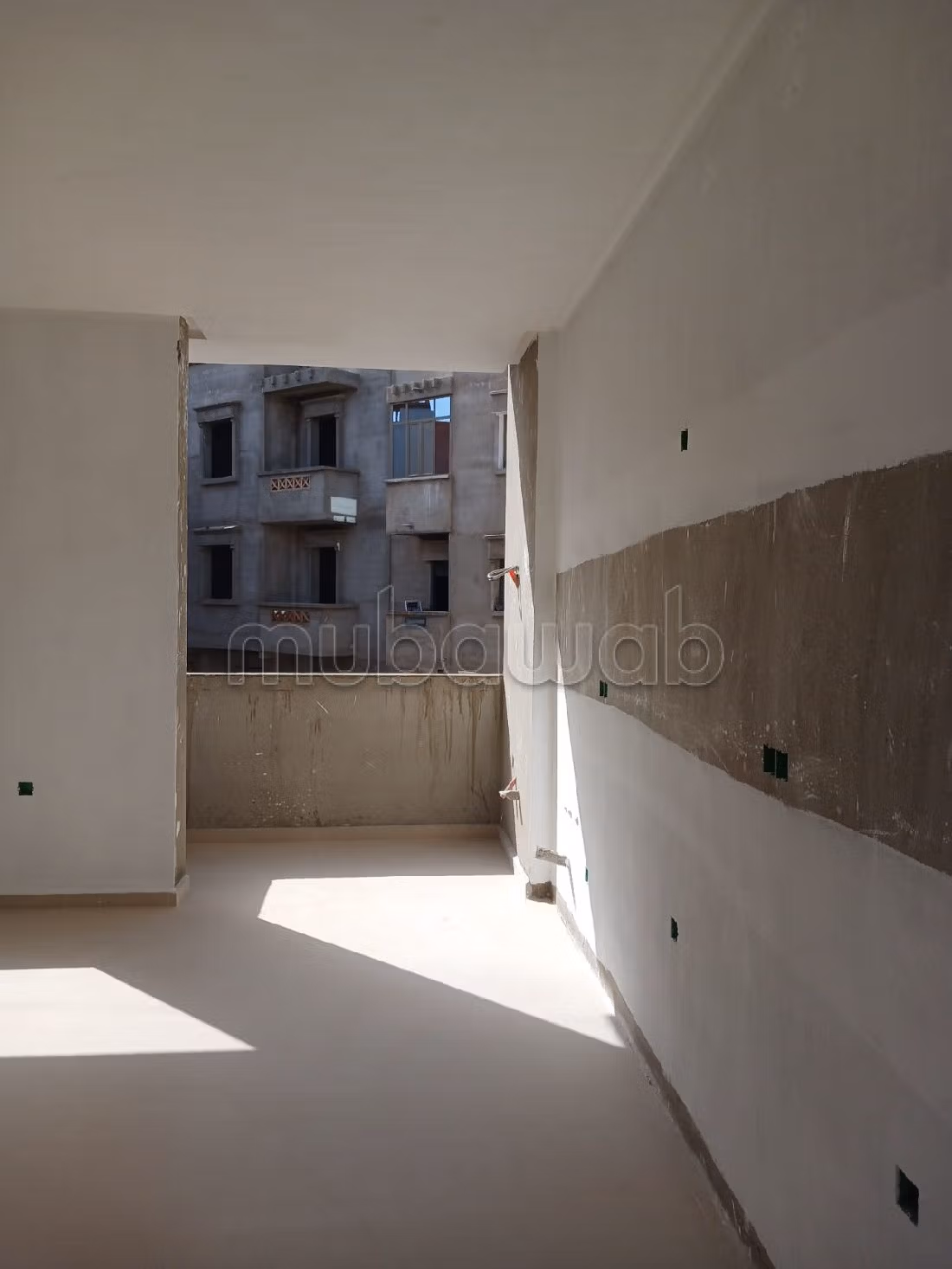 شقة رائعة للبيع ب أركانة. 3 غرف. منظر مطل على البحر.