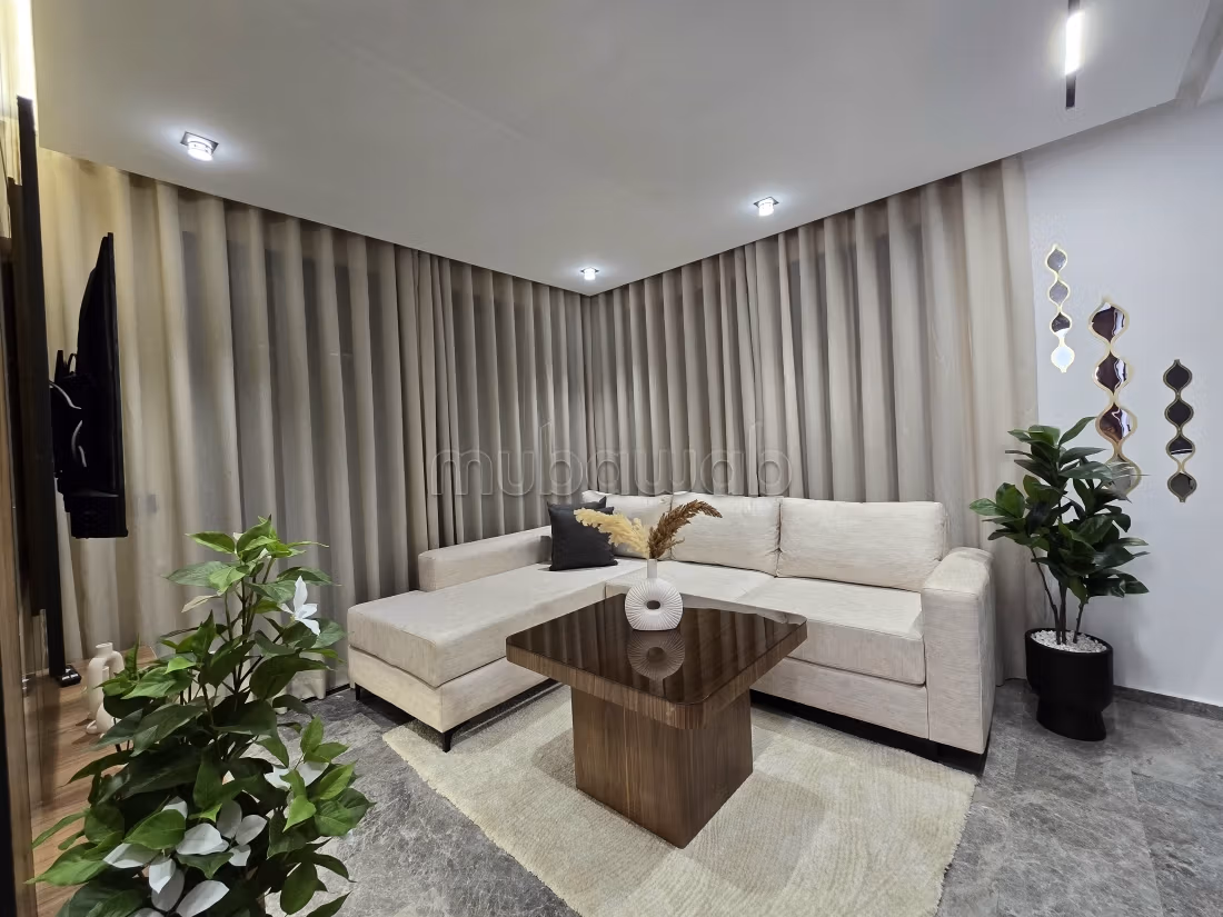 Appartamento in affitto a Oasis. 2 locali spaziosi. Con garage e ascensore.