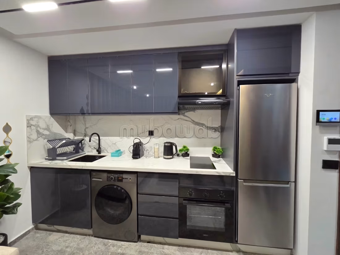 Appartamento in affitto a Oasis. 2 locali spaziosi. Con garage e ascensore.