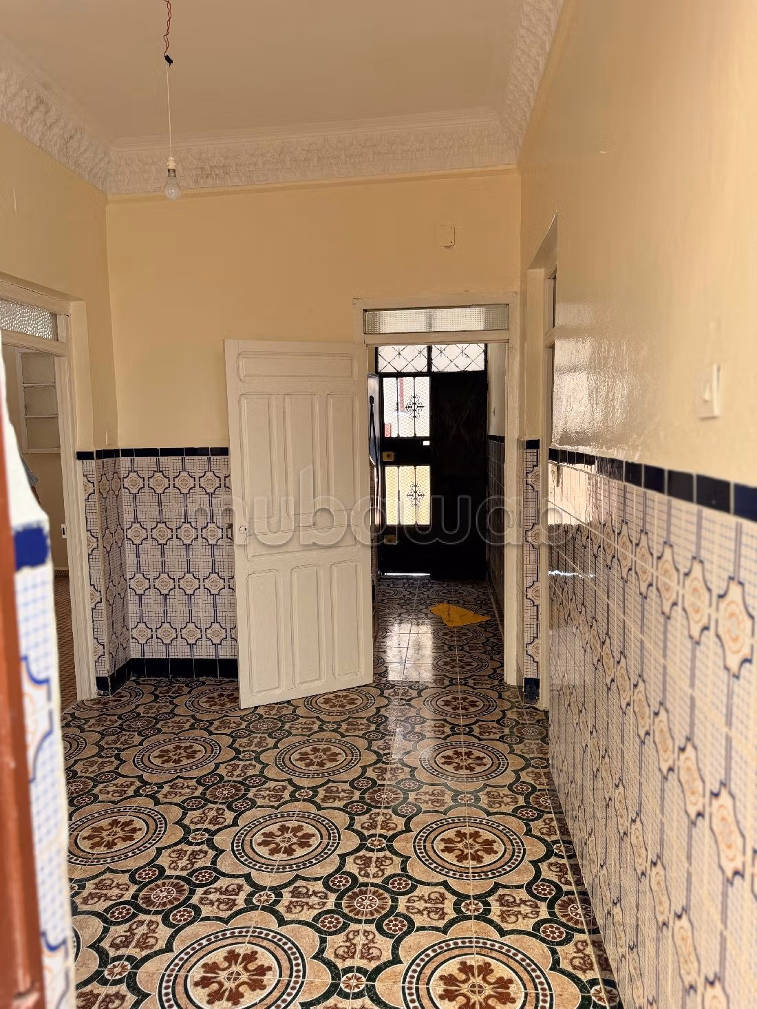 Magnífica casa en venta. 6 bonitas habitaciones. Balcón