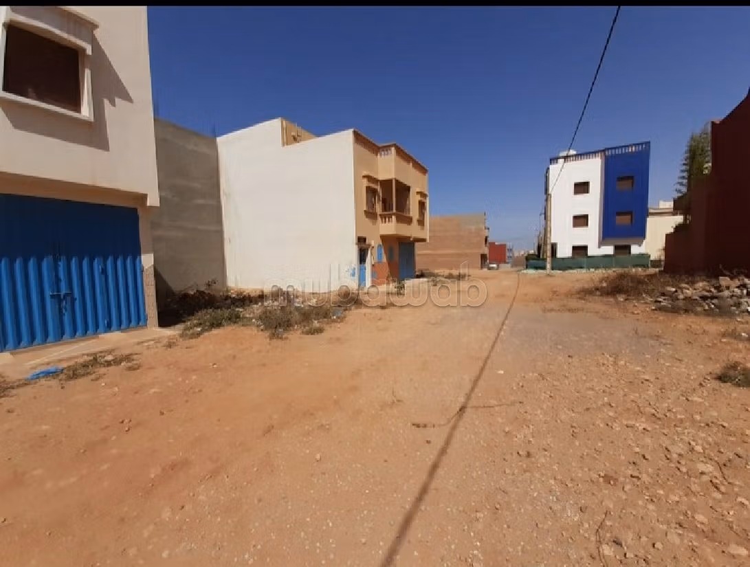 Terrain constructible 5 min de la plage mirlefte