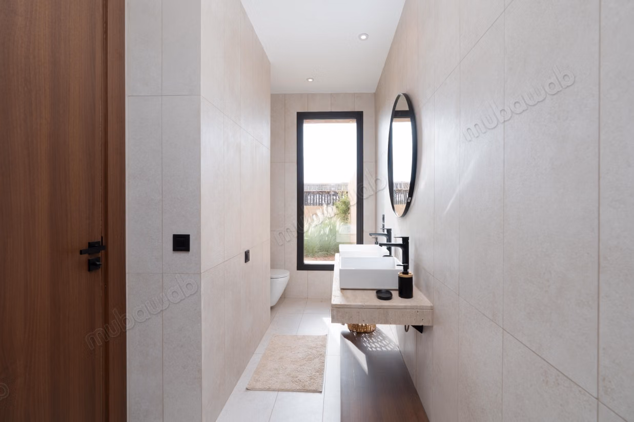 Fabulous villa for sale in Route de l'Ourika. 6 comfortable rooms. Gardeners