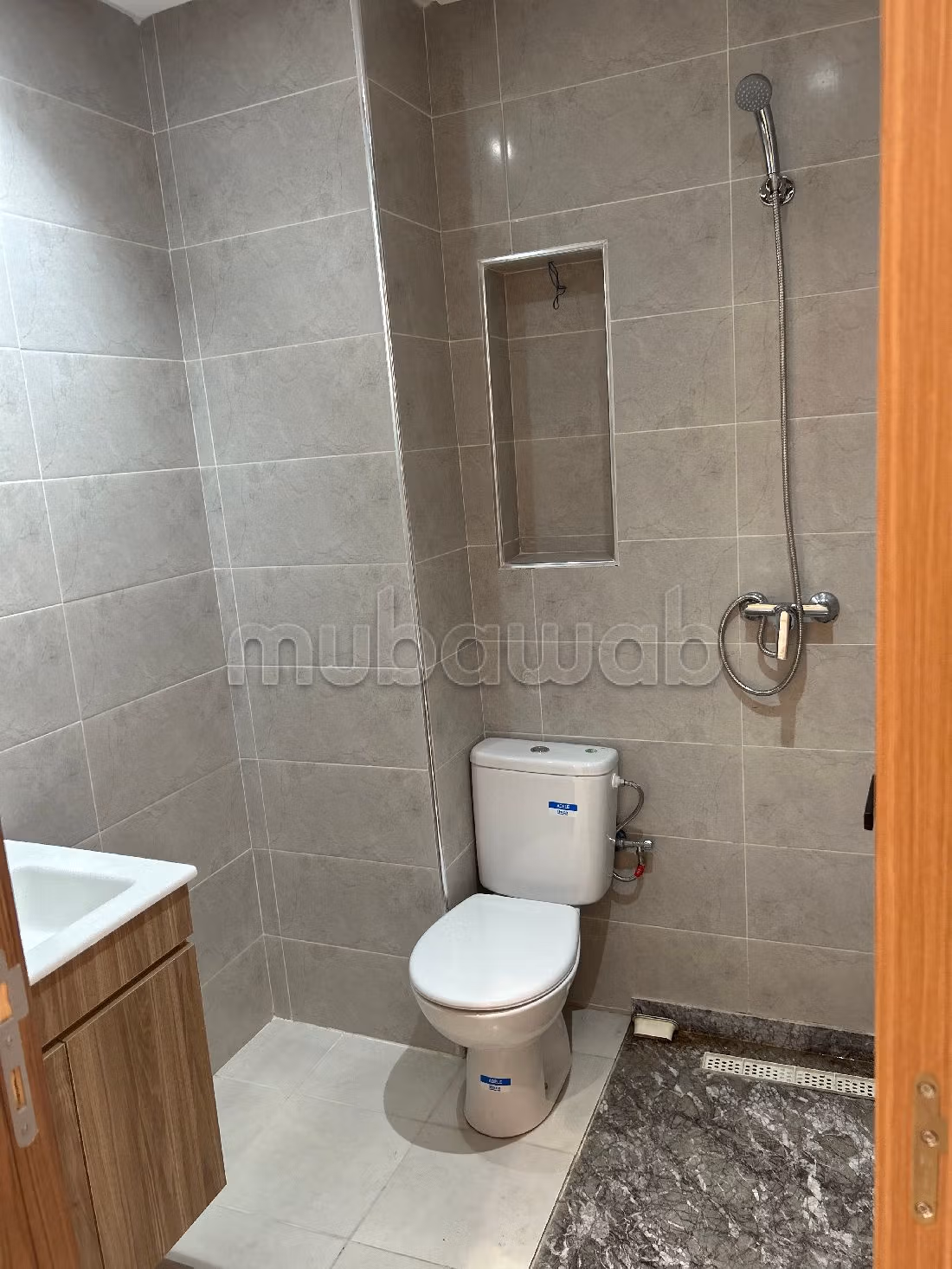 شقة للبيع ب برنوصي. 1 قطعة. مطبخ مع فرن