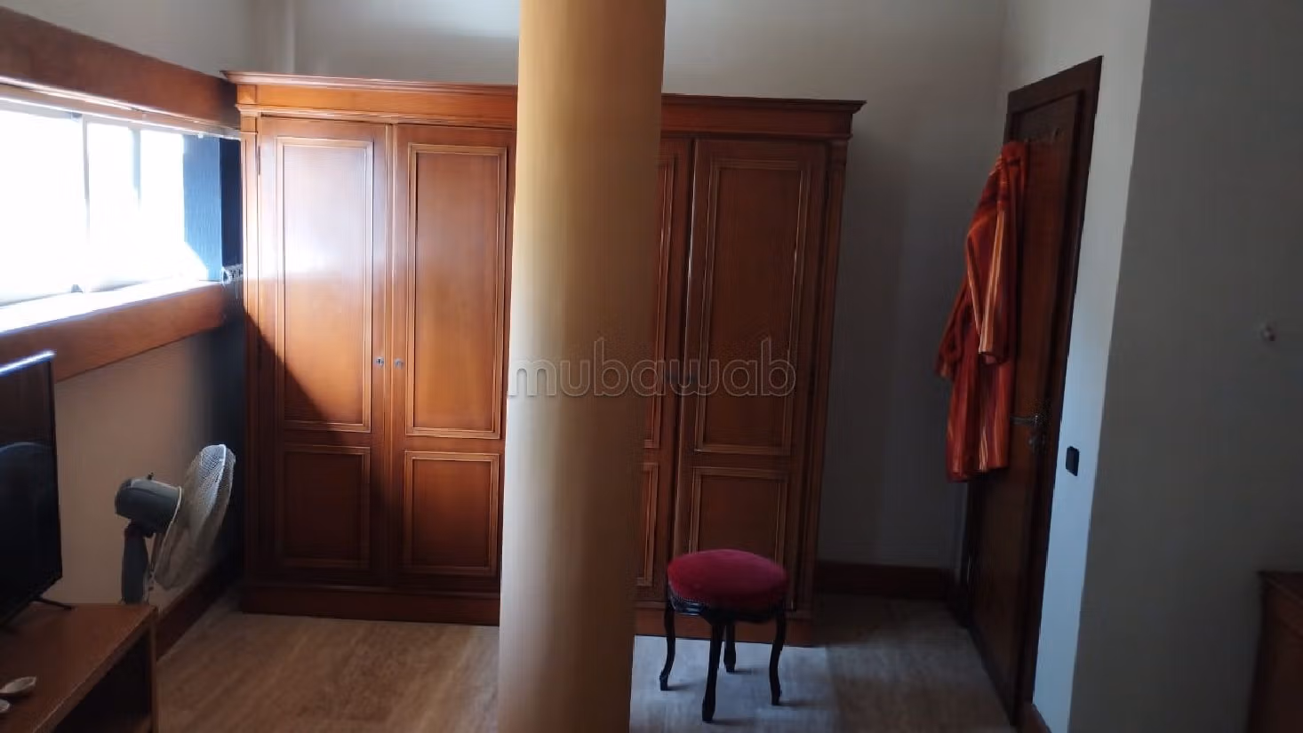 Luxury Villa for sale in Manar. Surface area 1700 m². Double glazed windows and sea view. 