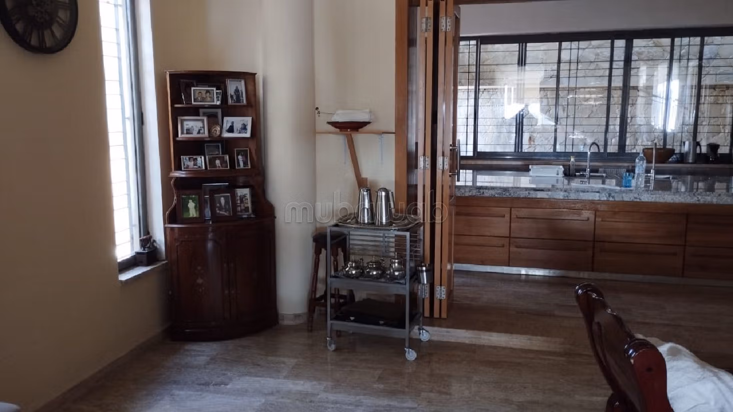 Luxury Villa for sale in Manar. Surface area 1700 m². Double glazed windows and sea view. 