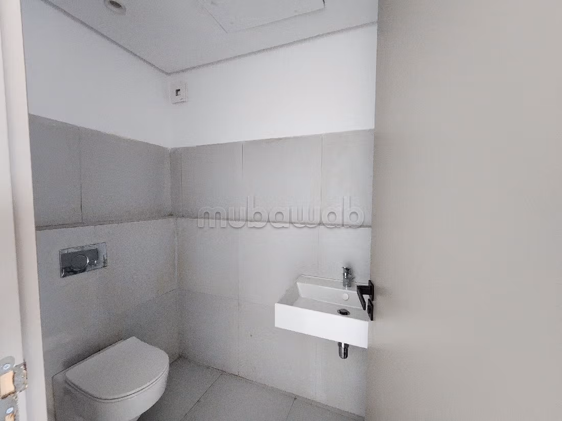 Bureau 80 m² vue mer, 5e étage