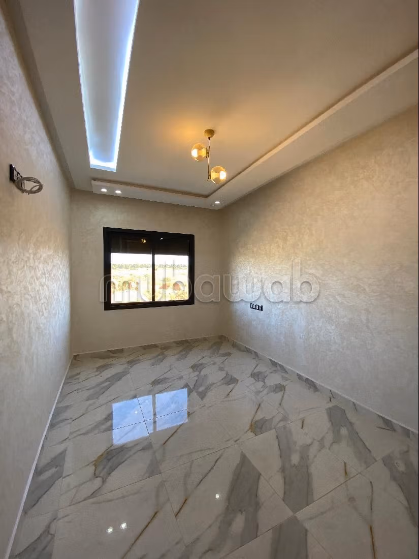 Vente d'un bel appartement à Val Fleuri. Surface totale 80 m². Meublé