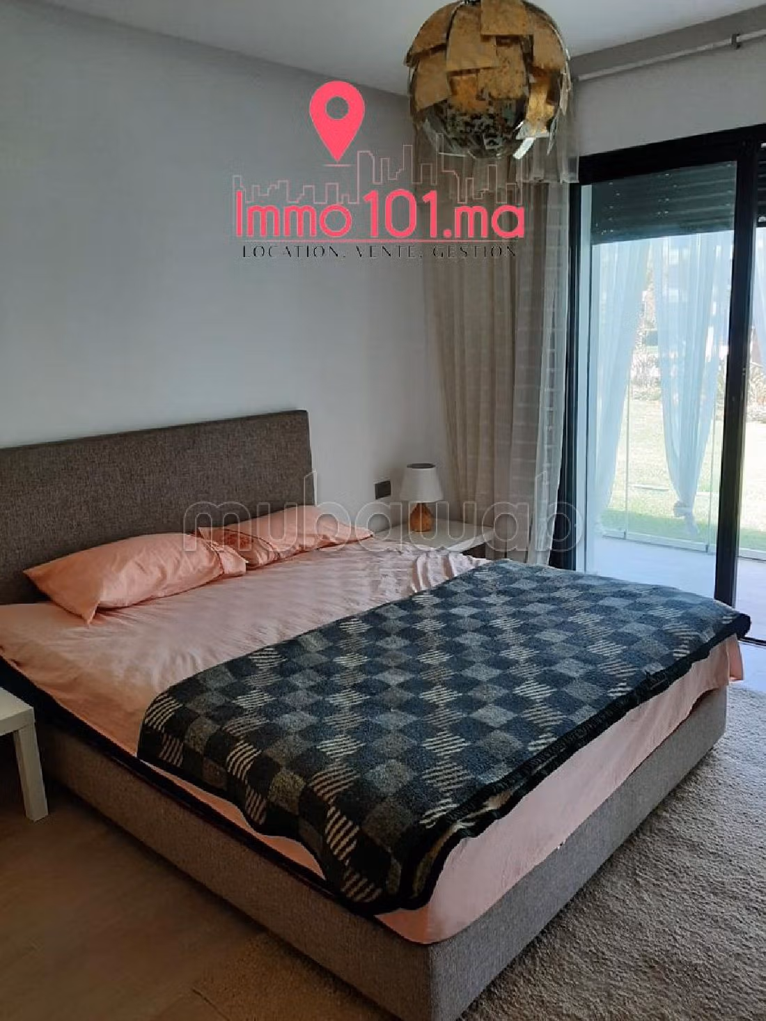 Bonito piso en alquiler. 5 habitaciones grandes. Mobiliario nuevo