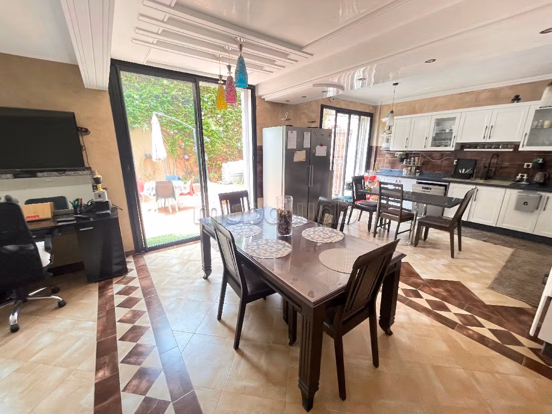 Belle villa a wifak 220m2 b