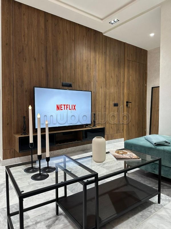 Rent an apartment in Maârif. Small area 55 m². Well decorated