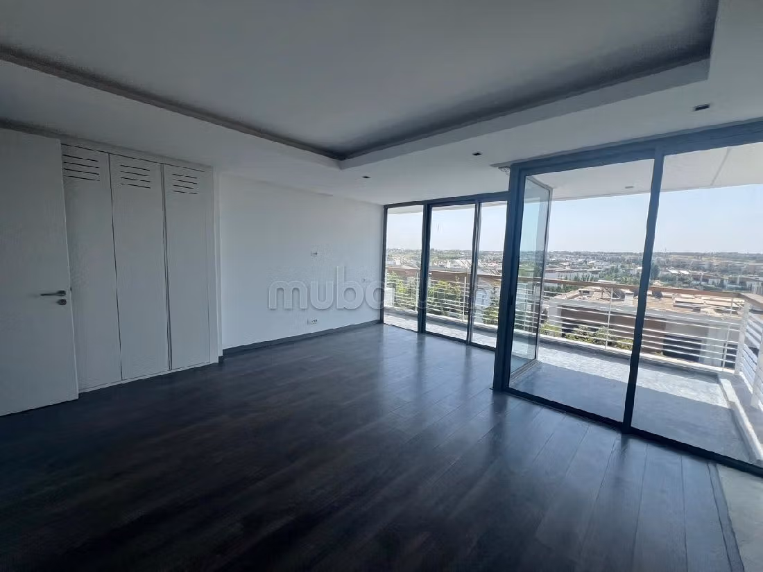 Appartement à louer à Bouskoura ville verte