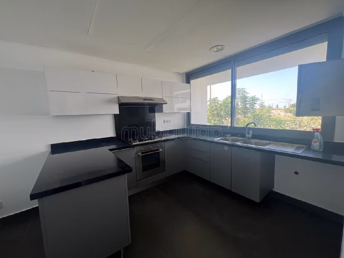 Appartement à louer à Bouskoura ville verte