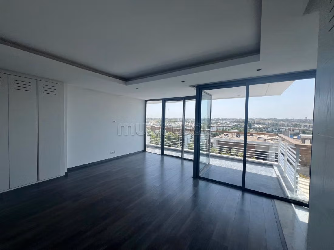 Appartement à louer à Bouskoura ville verte