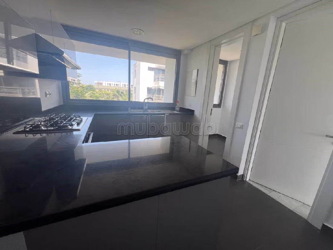 Appartement à louer à Bouskoura ville verte