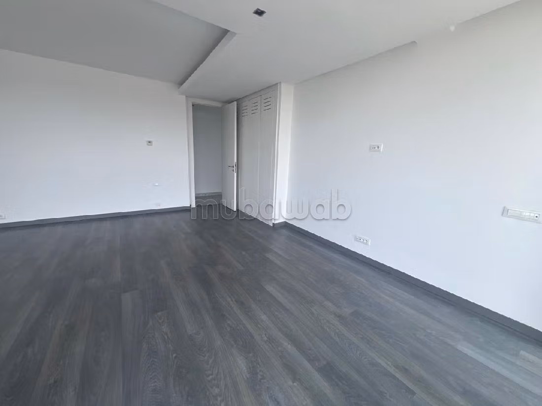 Appartement à louer à Bouskoura ville verte