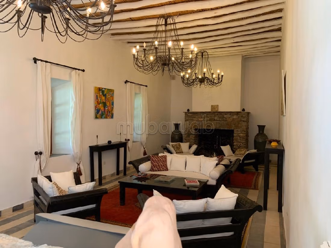 Propriété sur 17000 m2 / 60 Km de Marrakech