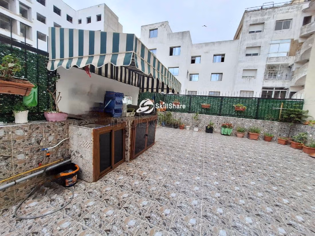 Appartement 214 m² Domotisé à Vendre Belvédère