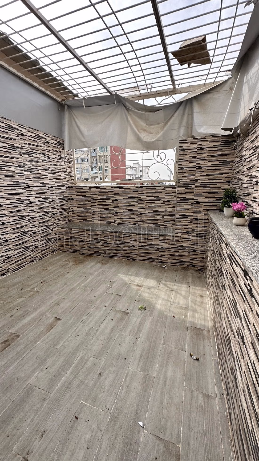 A vendre Appt 116m2 3ch 
Hopitaux