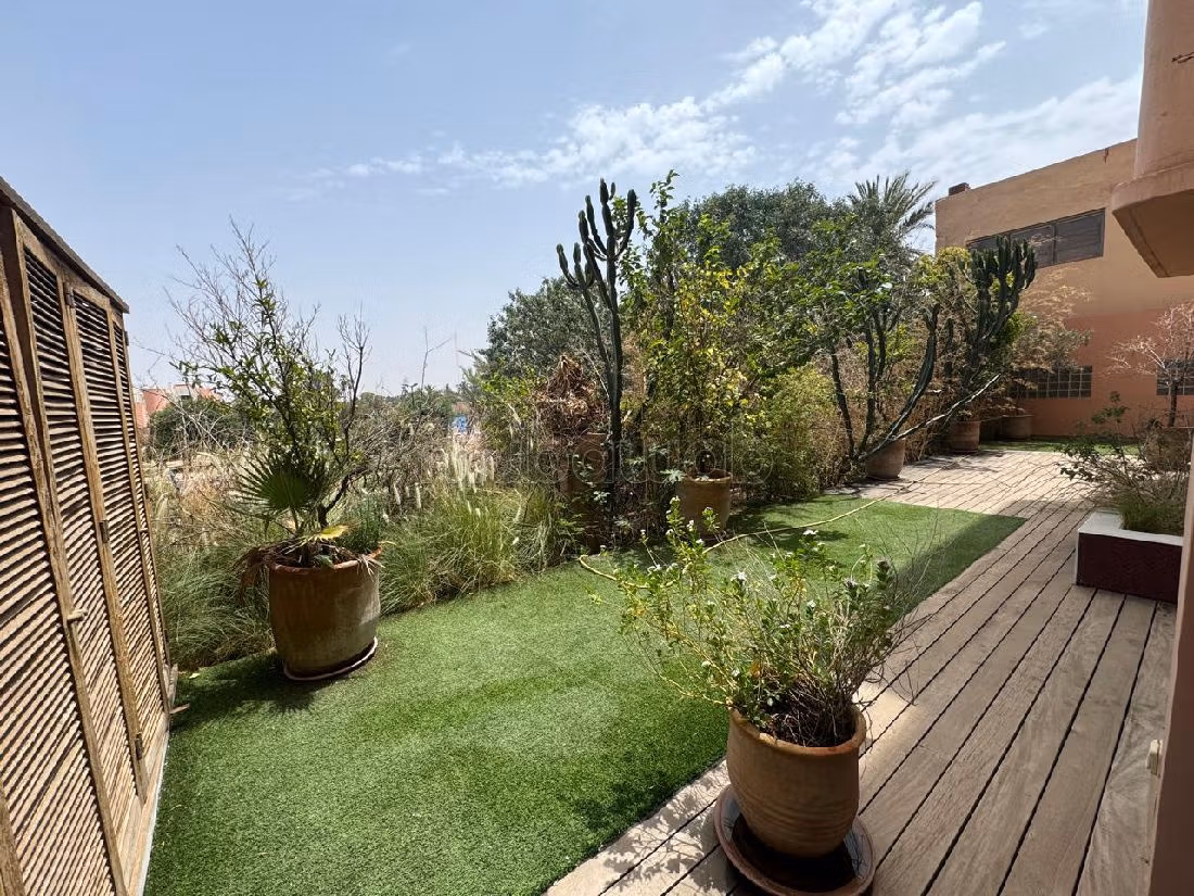 Beautiful apartment for sale in Hivernage. 6 large rooms. With lift and terrace. 