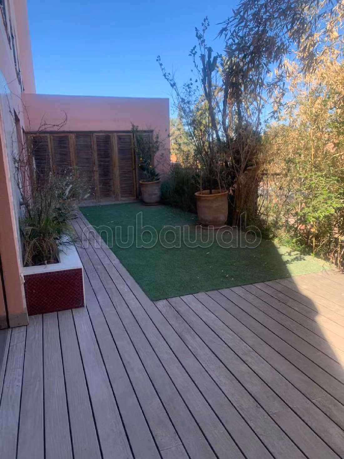 Beautiful apartment for sale in Hivernage. 6 large rooms. With lift and terrace. 