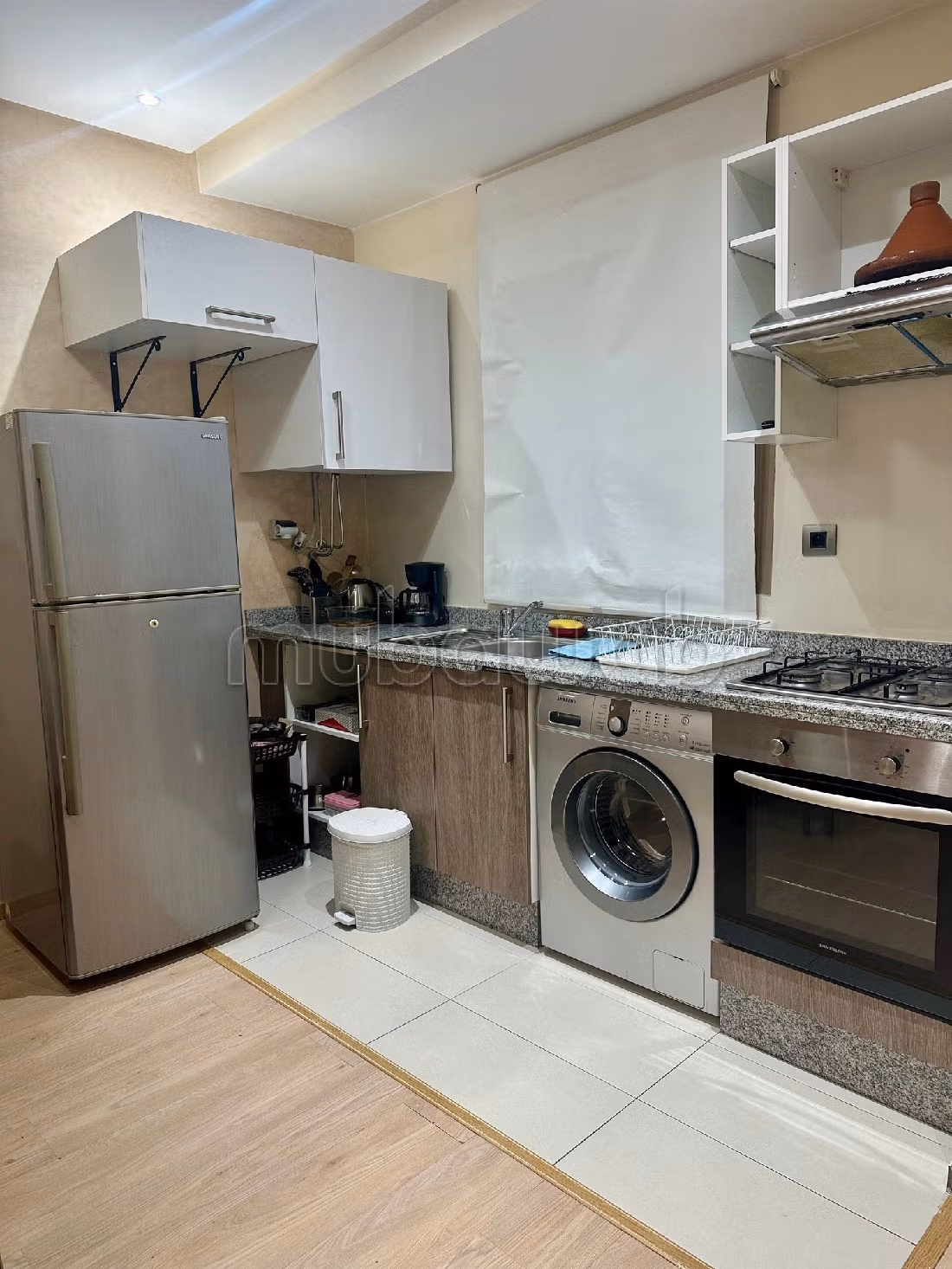 Pisos en alquiler en Boulevard Med 6. Dimensión 55 m². Excepcional vista a la montaña, calefacción central. 