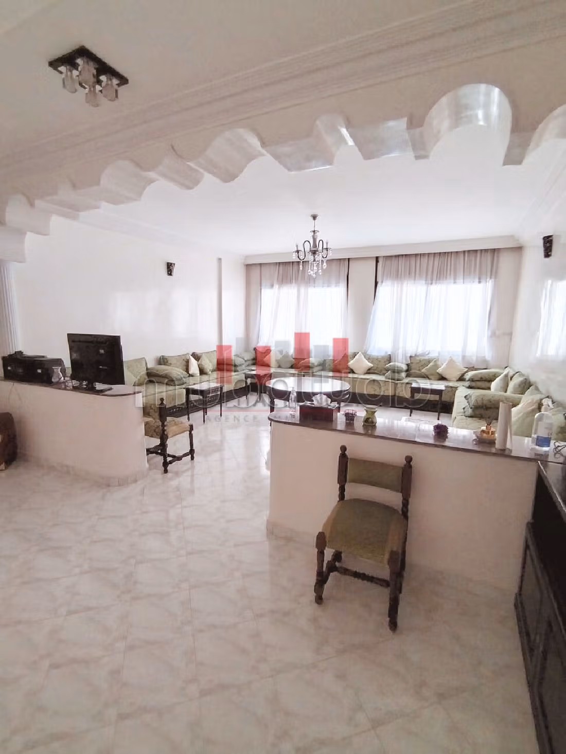 Spacieux appartement en vente 3 chambres – ruelle calme