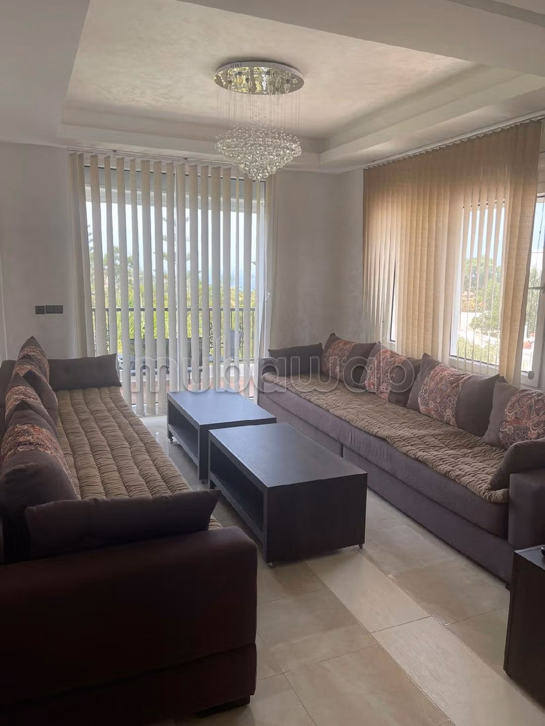 Bel appartement à vendre à Achakar. Surface de 80 m². Bien meublé