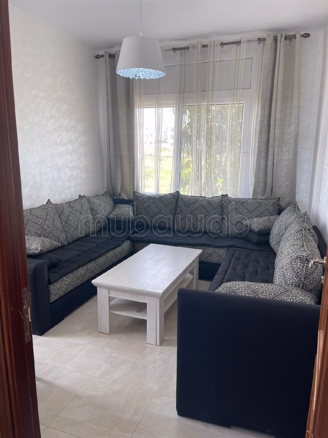 Bel appartement à vendre à Achakar. Surface de 80 m². Bien meublé