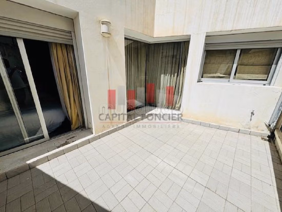 Koopappartementen in Gauthier. Oppervlakte 136 m². Lift en terras