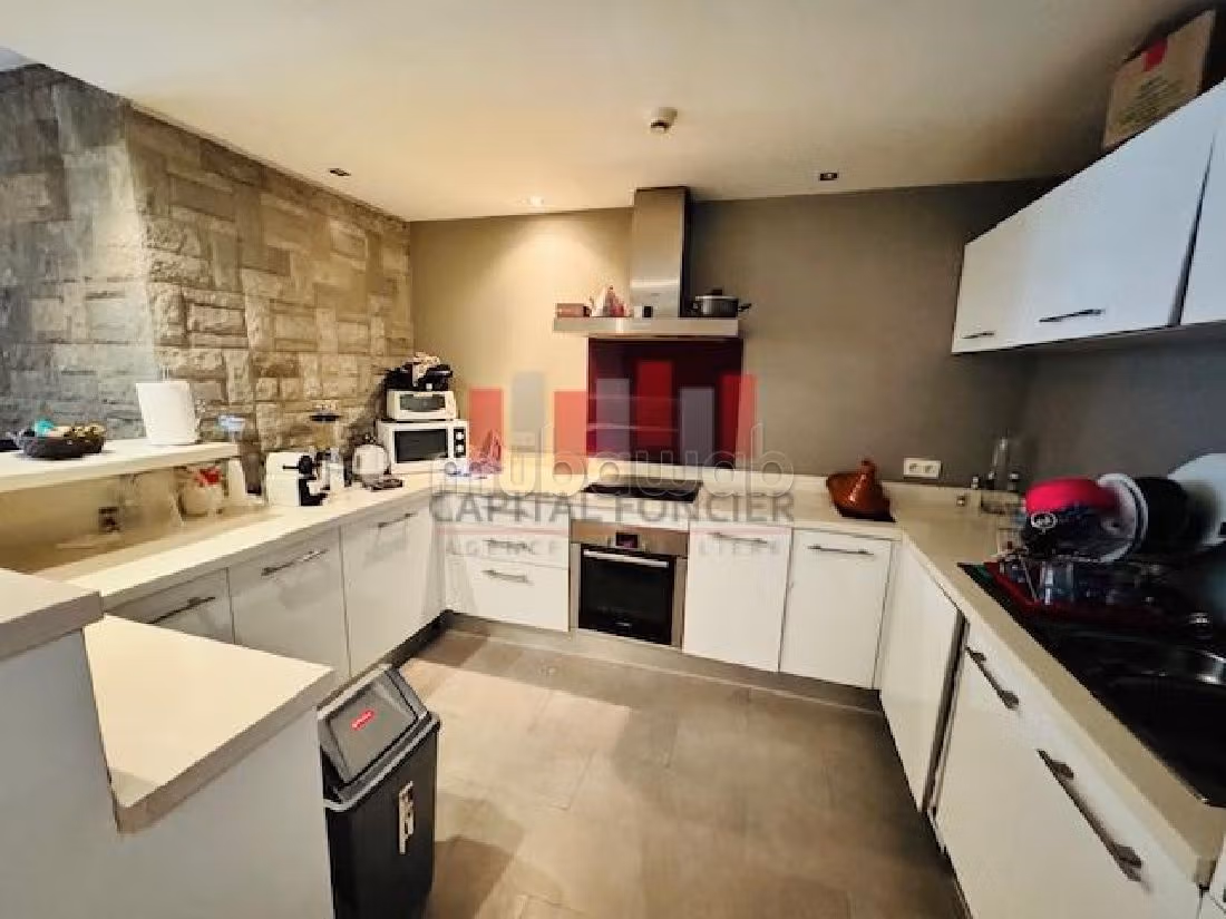 Koopappartementen in Gauthier. Oppervlakte 136 m². Lift en terras