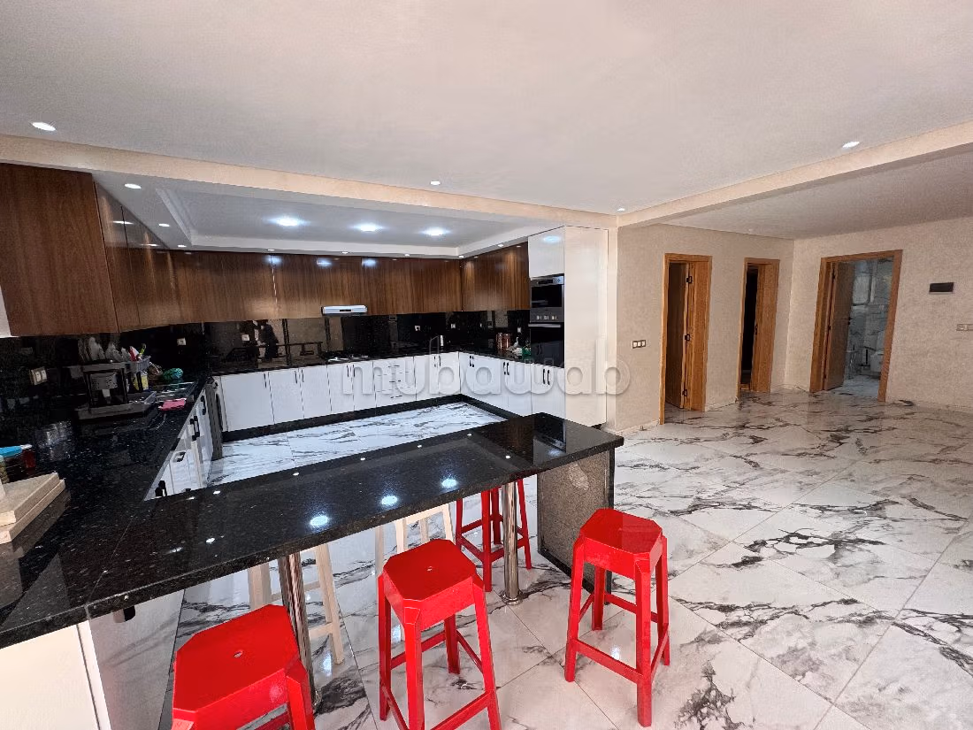 Te huur: villa's en luxe woningen in Route Amizmiz. Oppervlakte 300 m². Gemeubileerd.