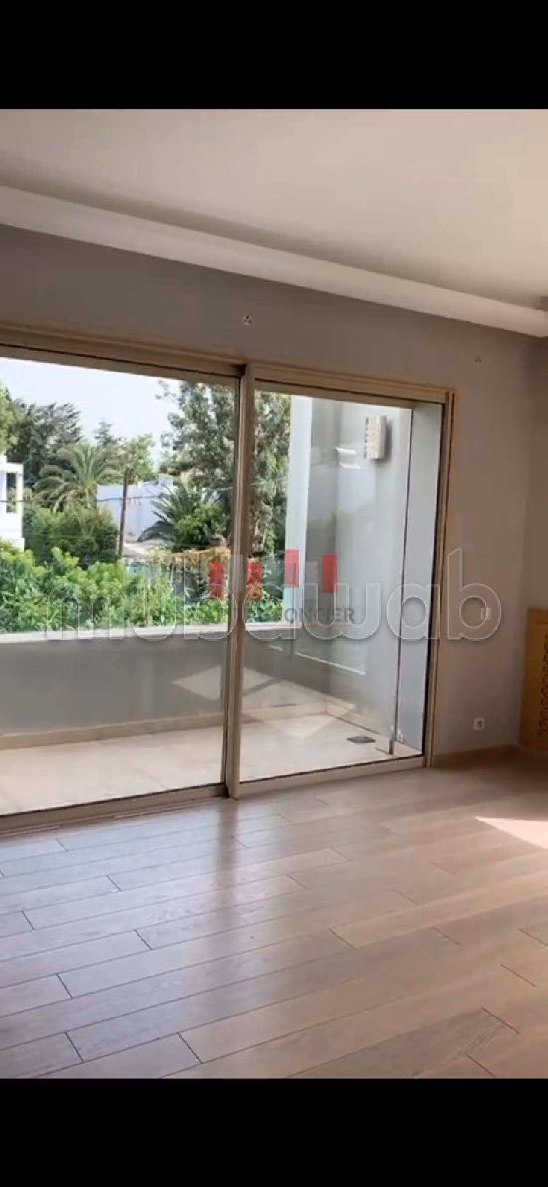 Straordinaria casa di lusso in affitto a CIL Hay Salam. 4 camere da letto. Camino e aria condizionata