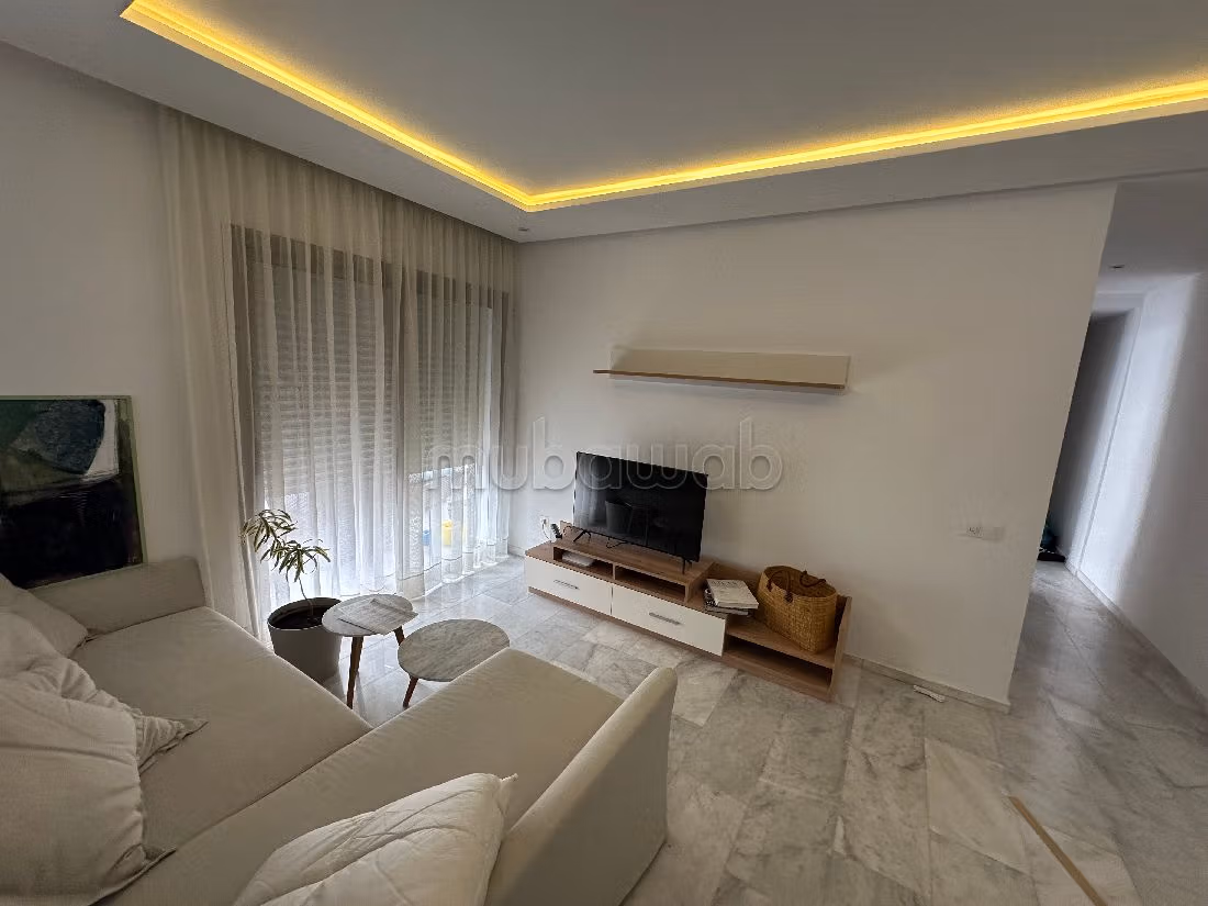 Appartamento in affitto a Oasis. 3 ampi locali. Ammobiliato