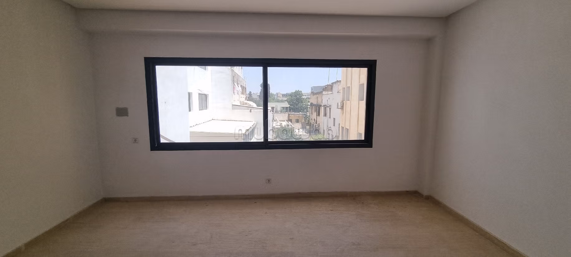 Bureau Plateau neuf 88m² à Bd Med V Fès